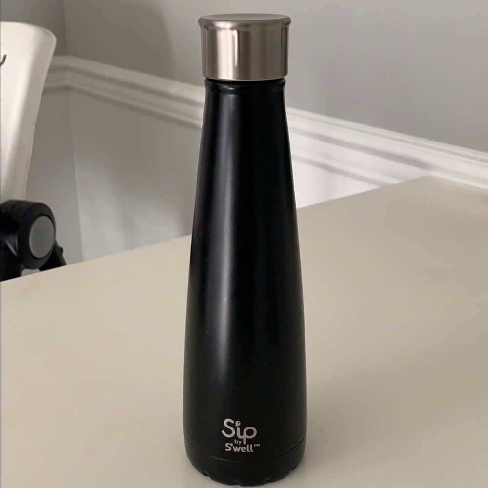 Sip by Swell bottle. Packaging not included.